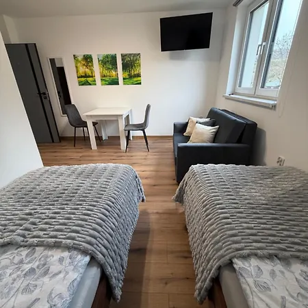 The Country Stop 5 Bedroom 5 Bathroom شقة